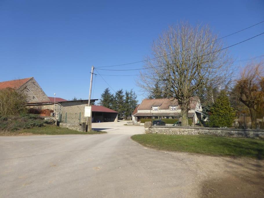 Maison Entiere Independante Noyers-sur-Serein Luaran gambar
