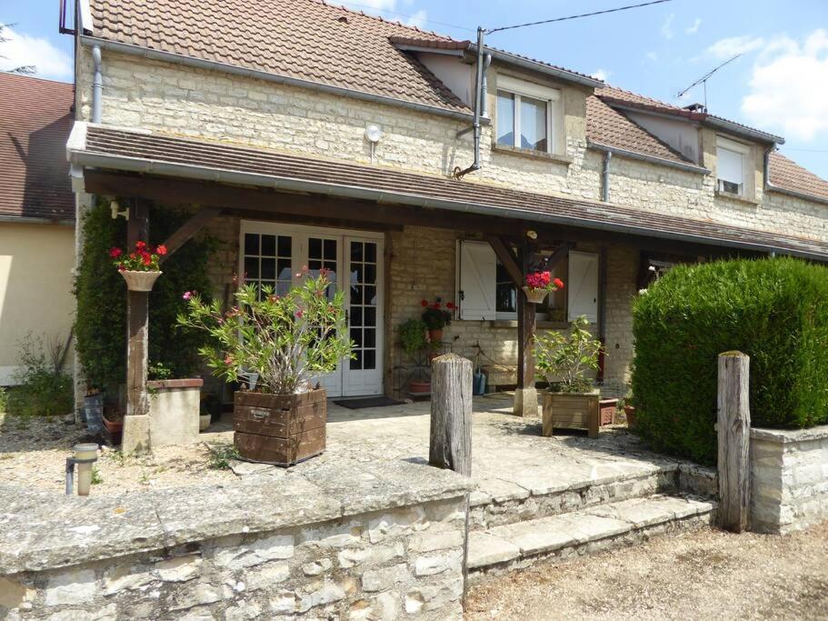 Maison Entiere Independante Noyers-sur-Serein Luaran gambar